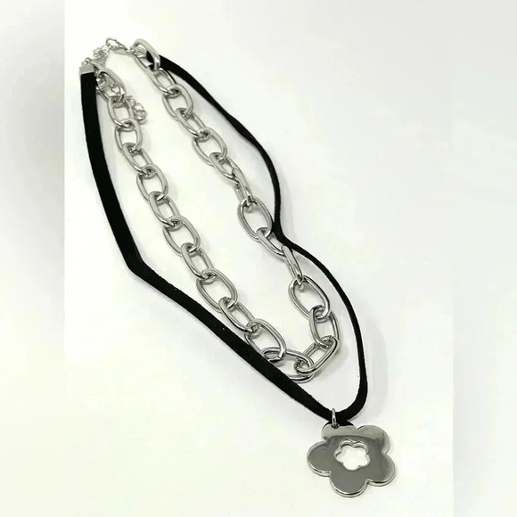 New Urban Outfitters Flower Chain Corded Layered Silver Choker Necklace - Picture 5 of 6